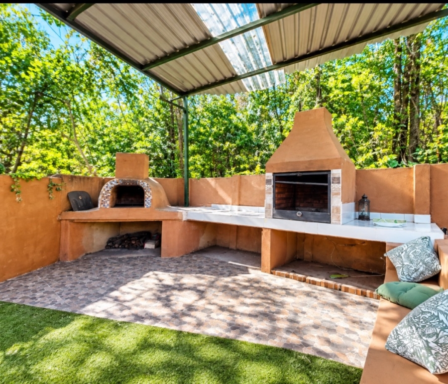 3 Bedroom Property for Sale in Gosforth Park Gauteng
