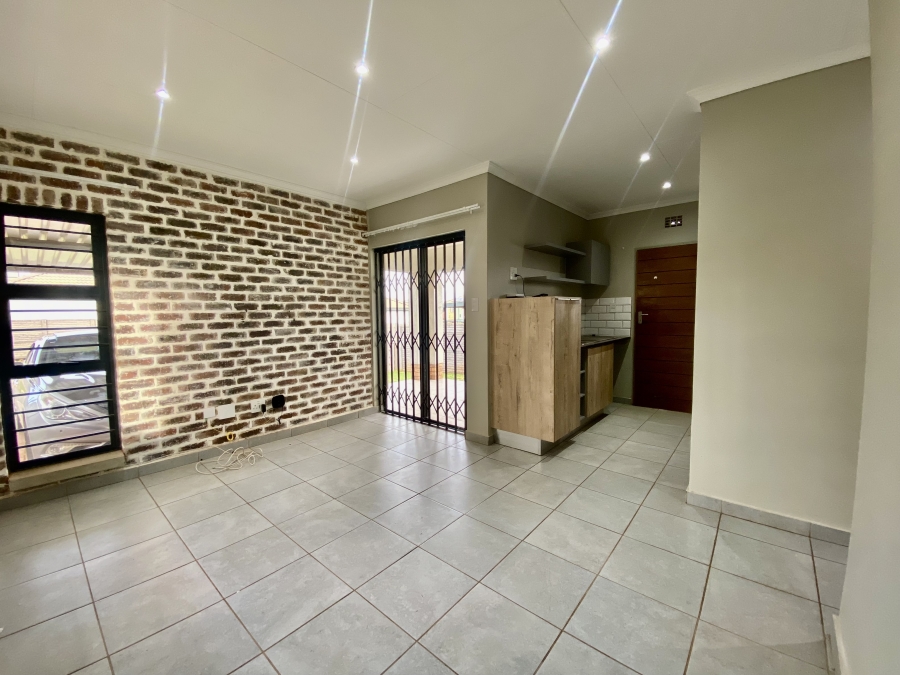3 Bedroom Property for Sale in Lotus Gardens Gauteng