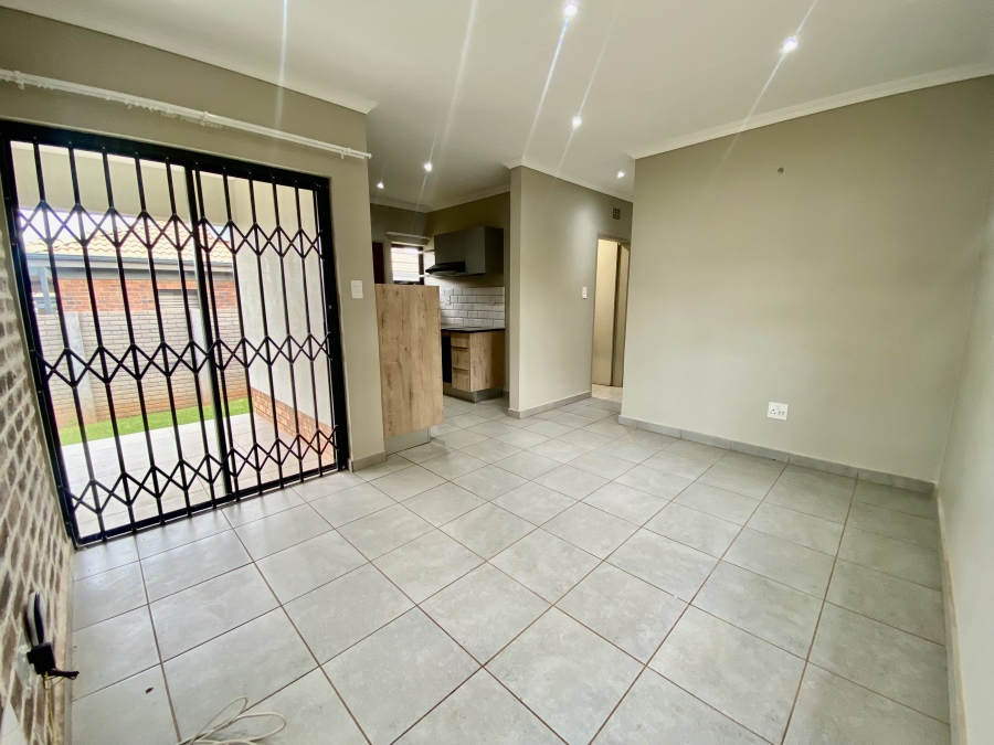 3 Bedroom Property for Sale in Lotus Gardens Gauteng