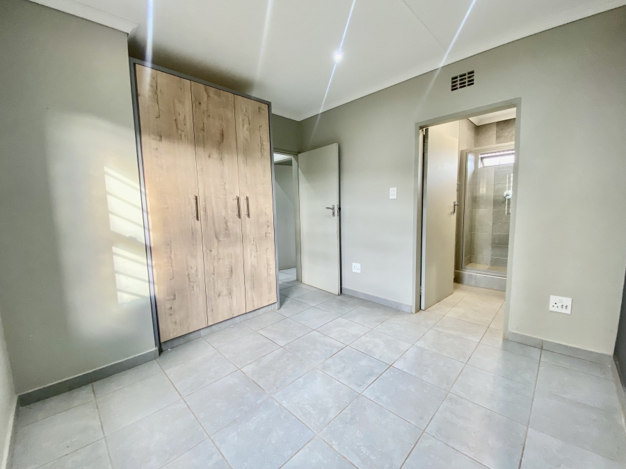 3 Bedroom Property for Sale in Lotus Gardens Gauteng