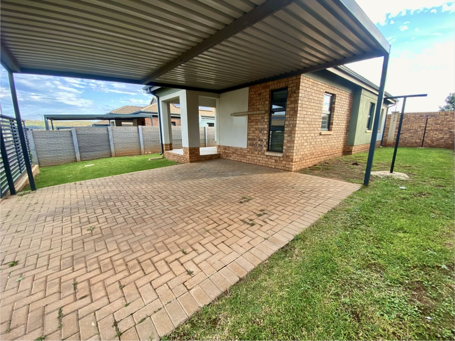 3 Bedroom Property for Sale in Lotus Gardens Gauteng