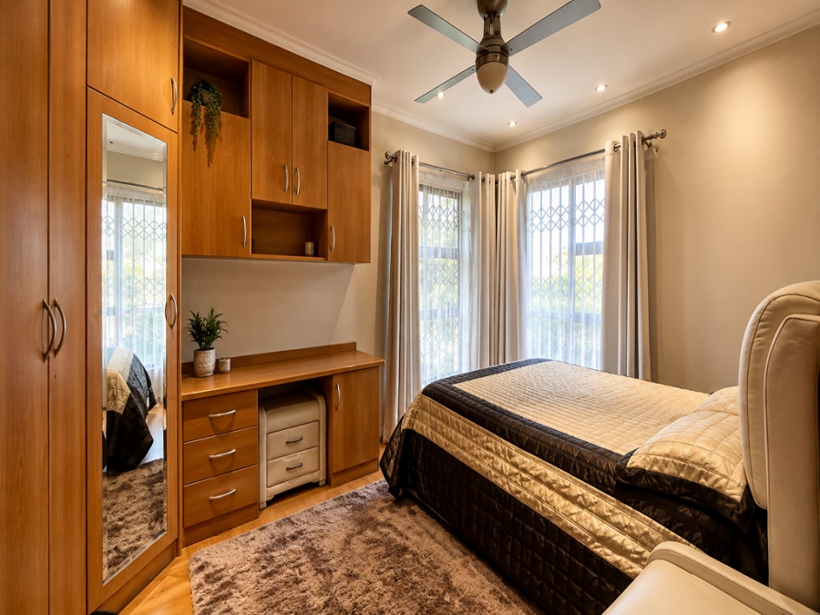 5 Bedroom Property for Sale in Lenasia Gauteng