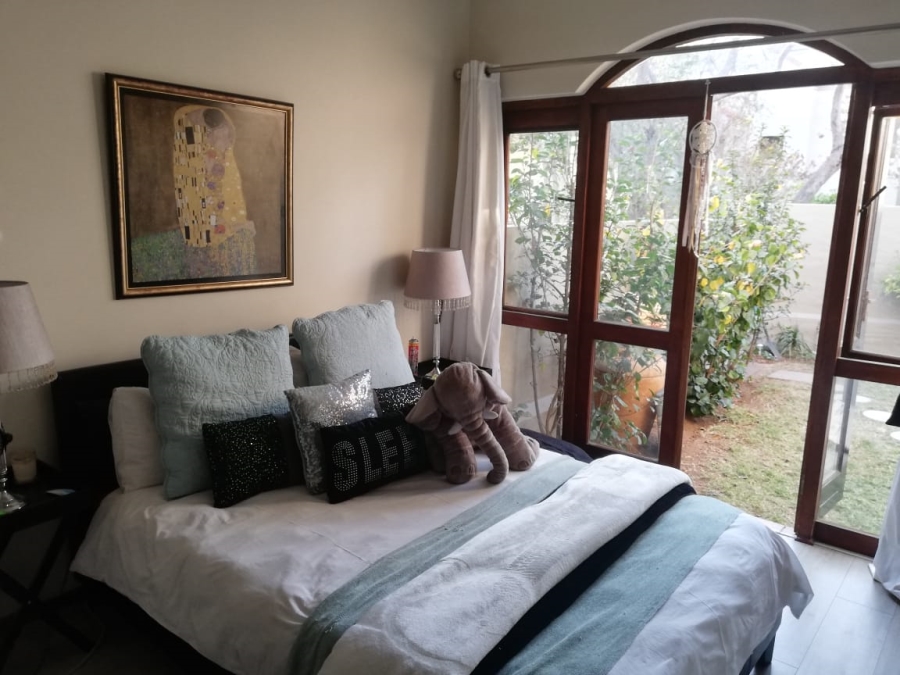 To Let 1 Bedroom Property for Rent in Douglasdale Gauteng