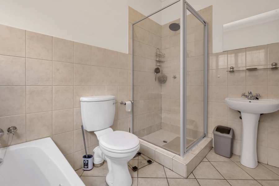 3 Bedroom Property for Sale in Linden Gauteng
