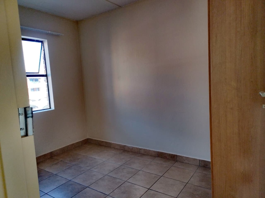 2 Bedroom Property for Sale in Kibler Park Gauteng