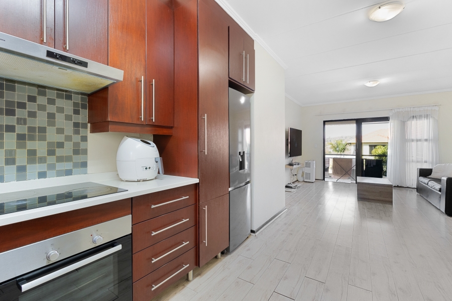 2 Bedroom Property for Sale in Sunninghill Gauteng