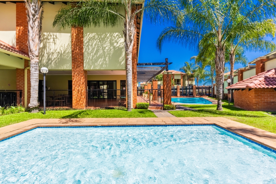 2 Bedroom Property for Sale in Sunninghill Gauteng