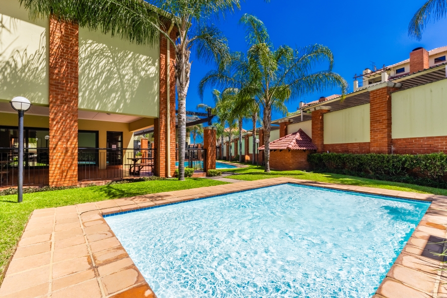 2 Bedroom Property for Sale in Sunninghill Gauteng