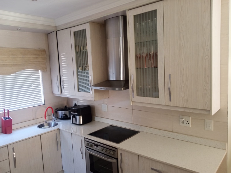 4 Bedroom Property for Sale in Parkhaven Gauteng