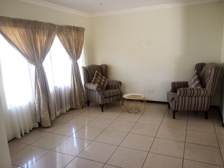4 Bedroom Property for Sale in Parkhaven Gauteng