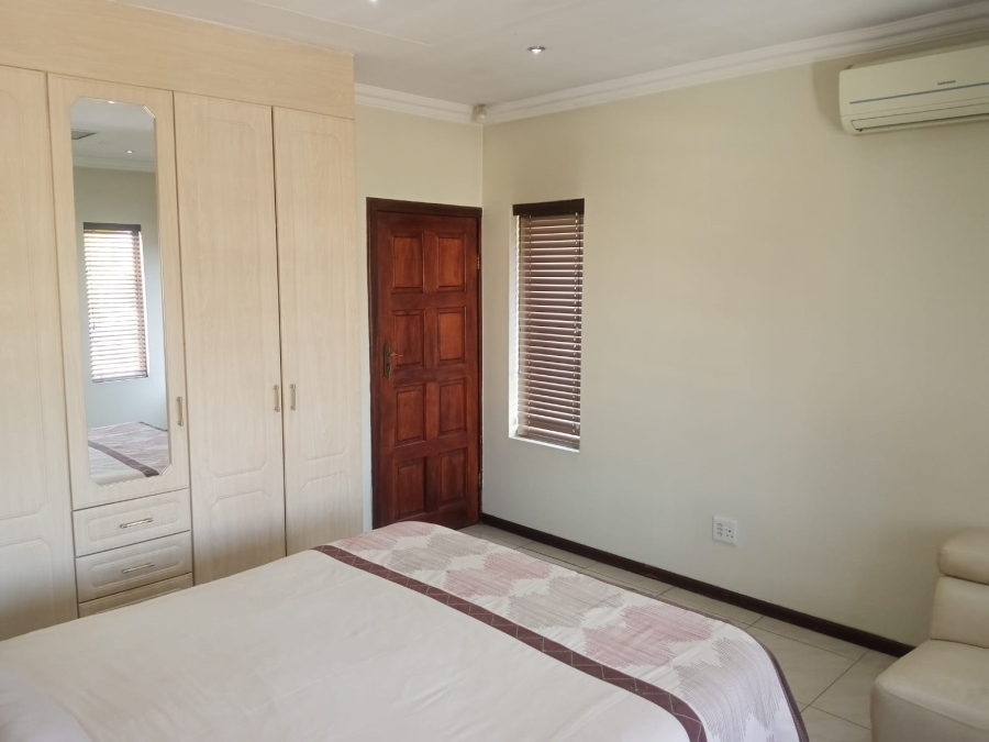 4 Bedroom Property for Sale in Parkhaven Gauteng