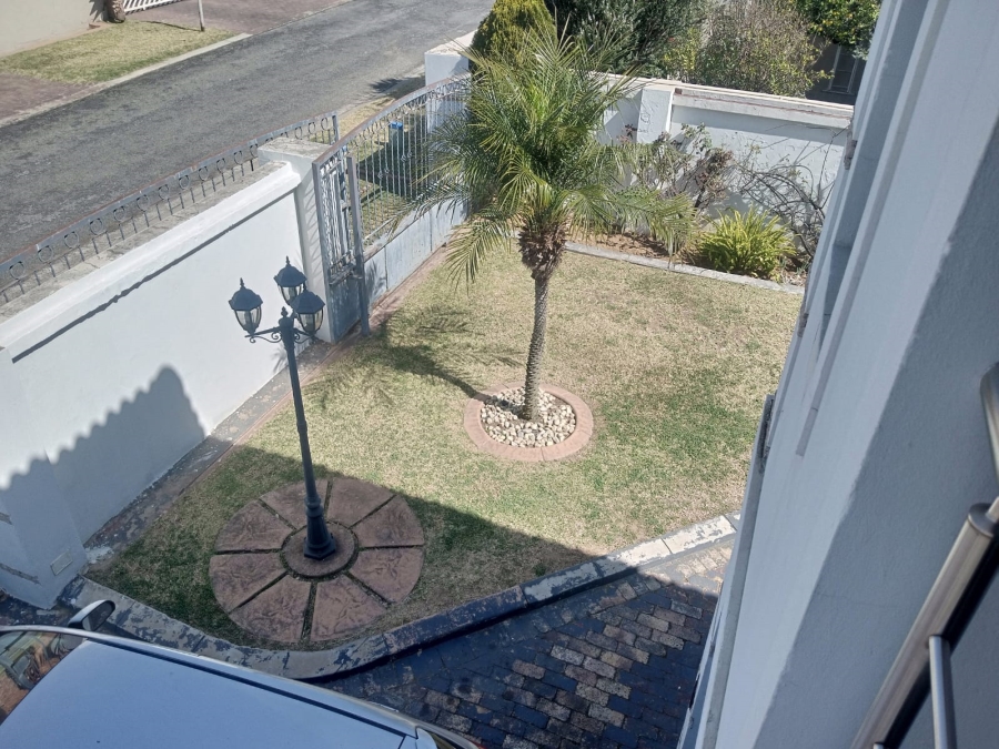 4 Bedroom Property for Sale in Parkhaven Gauteng