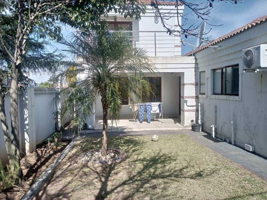 4 Bedroom Property for Sale in Parkhaven Gauteng