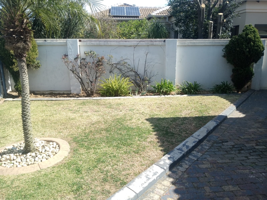 4 Bedroom Property for Sale in Parkhaven Gauteng
