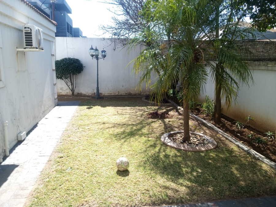 4 Bedroom Property for Sale in Parkhaven Gauteng