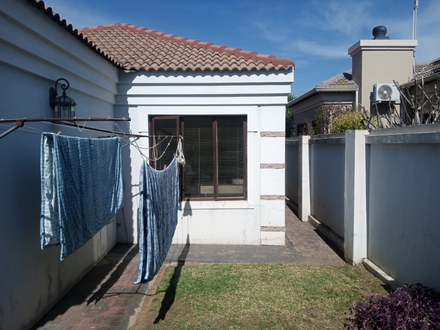 4 Bedroom Property for Sale in Parkhaven Gauteng
