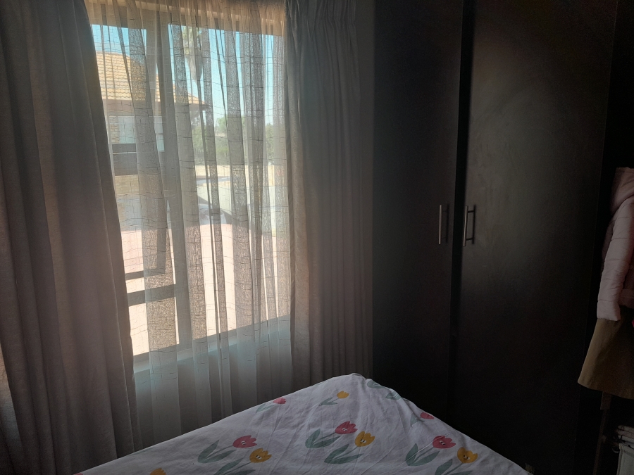 To Let 2 Bedroom Property for Rent in Brackendowns Gauteng