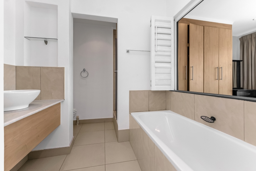 To Let 2 Bedroom Property for Rent in Sandown Gauteng