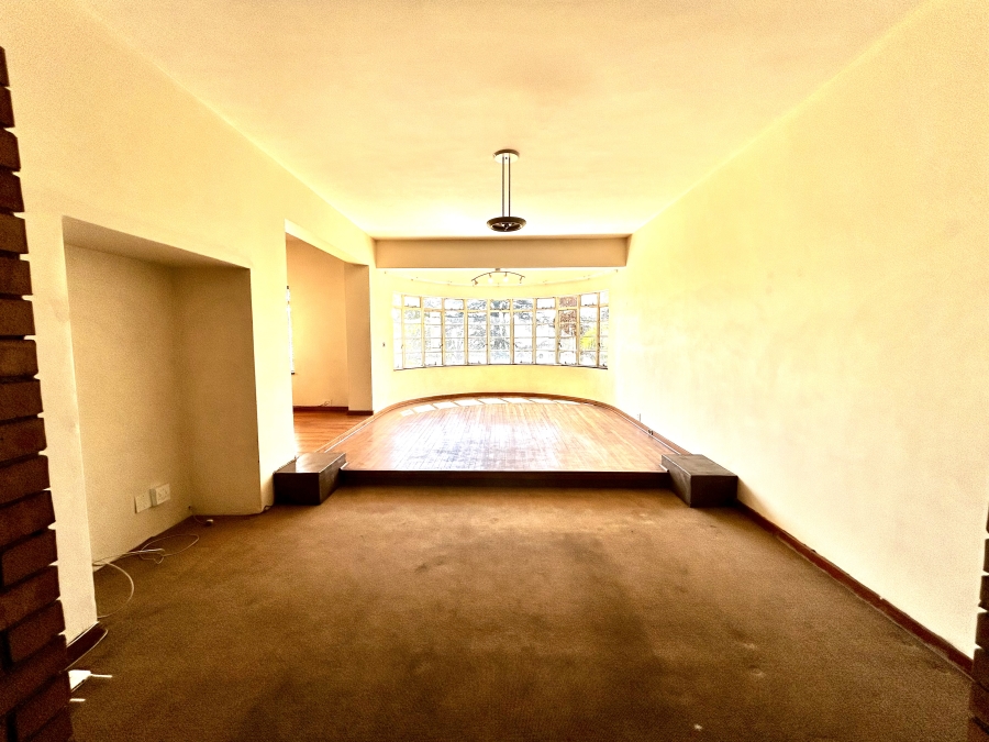 To Let 2 Bedroom Property for Rent in Houghton Estate Gauteng