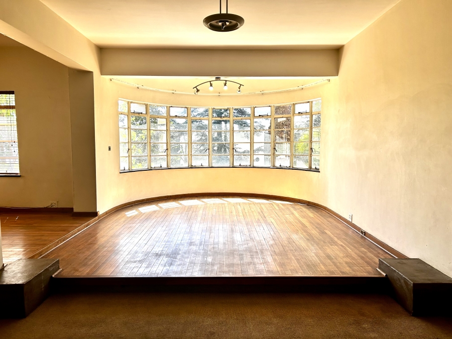 To Let 2 Bedroom Property for Rent in Houghton Estate Gauteng