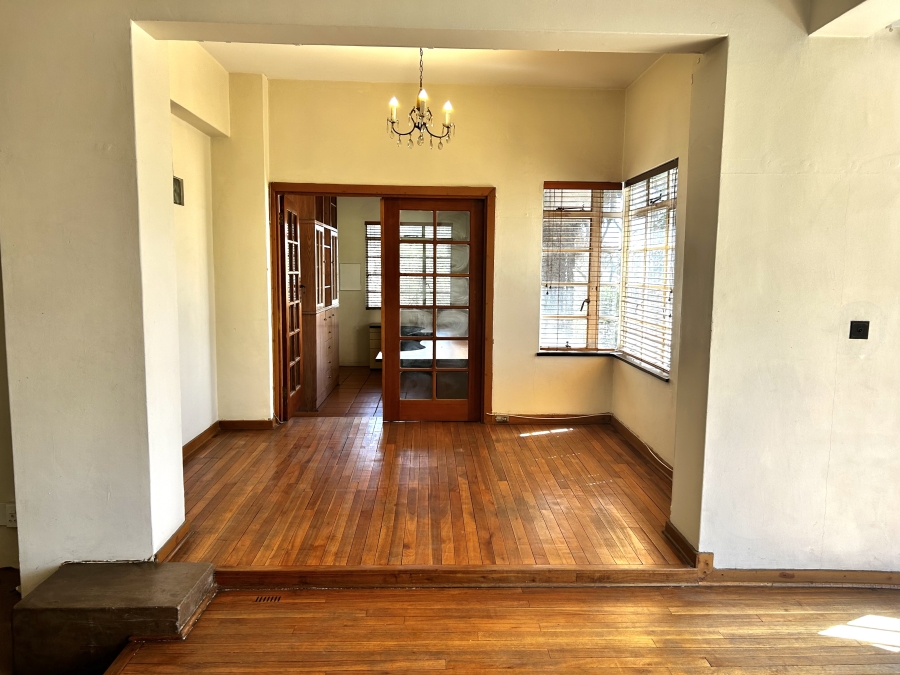 To Let 2 Bedroom Property for Rent in Houghton Estate Gauteng