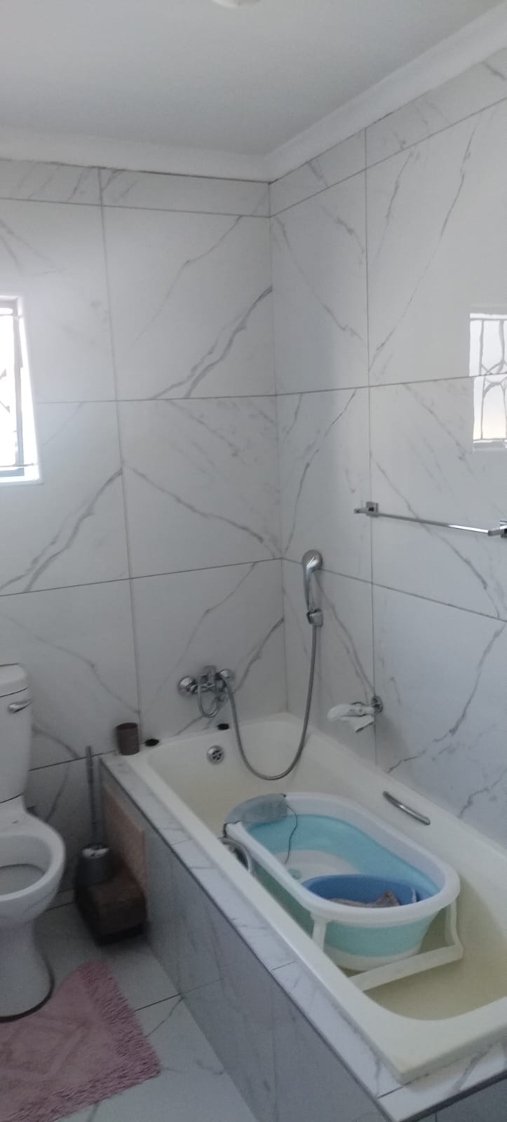 To Let 3 Bedroom Property for Rent in Glenway Estate Gauteng