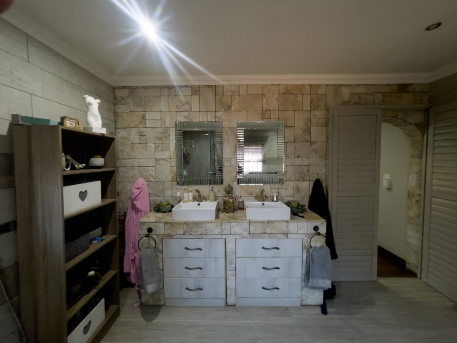 3 Bedroom Property for Sale in Brenthurst Gauteng