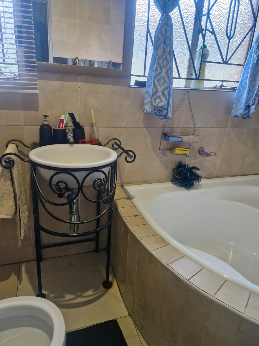 3 Bedroom Property for Sale in Mahube Valley Gauteng