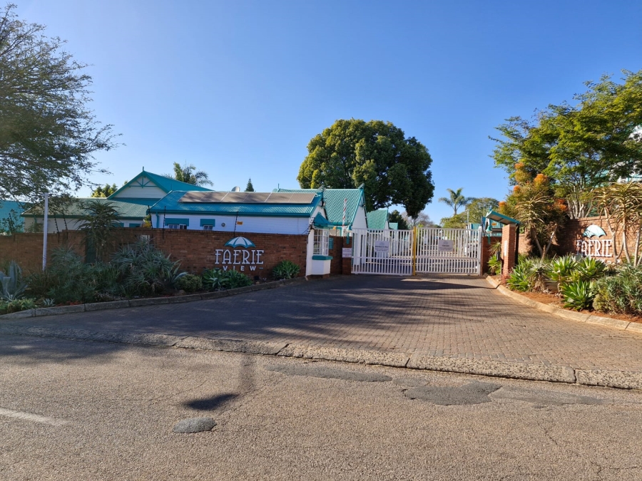 To Let 2 Bedroom Property for Rent in Faerie Glen Gauteng