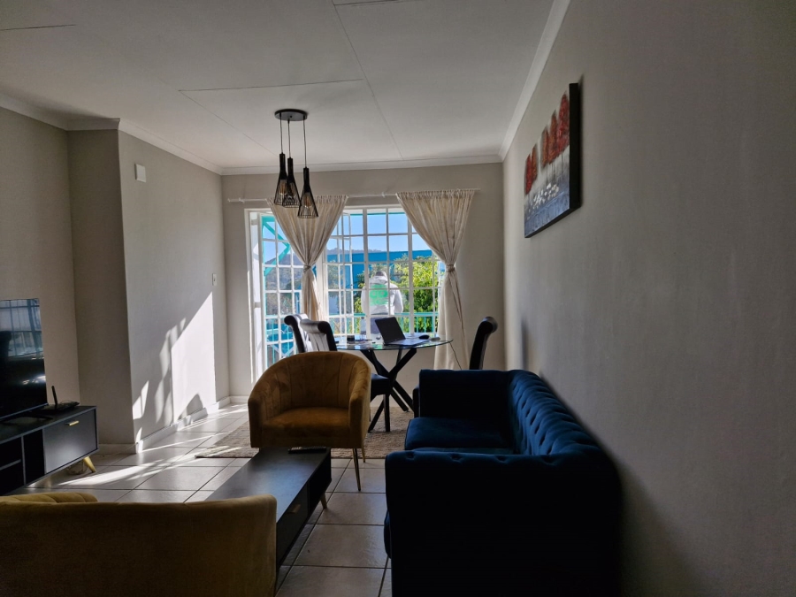 To Let 2 Bedroom Property for Rent in Faerie Glen Gauteng