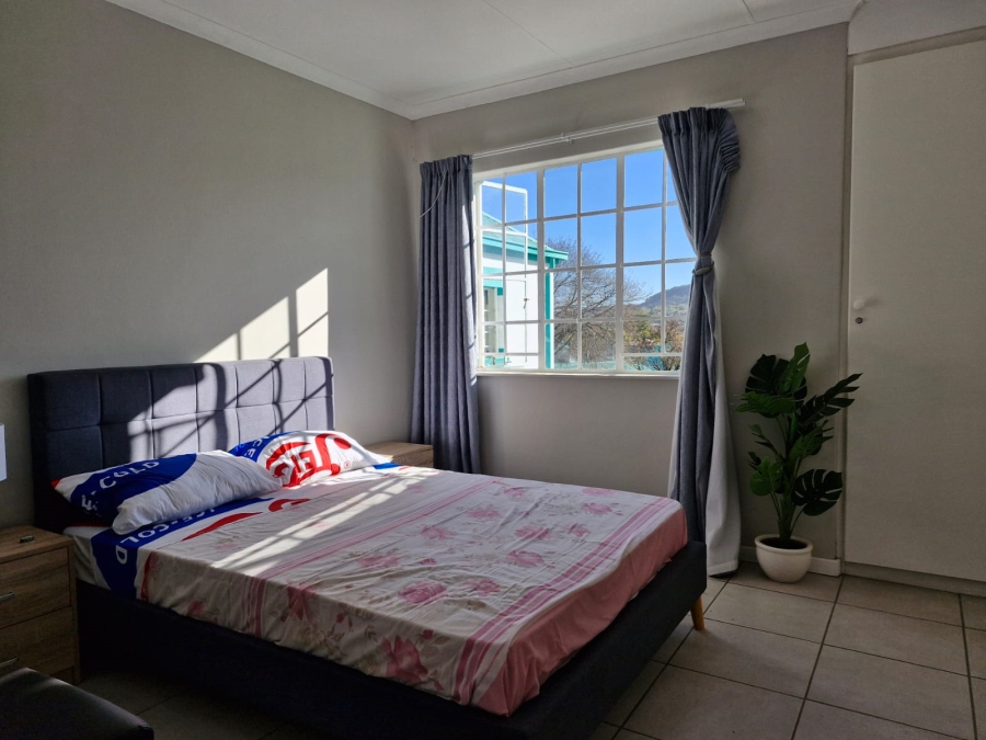 To Let 2 Bedroom Property for Rent in Faerie Glen Gauteng