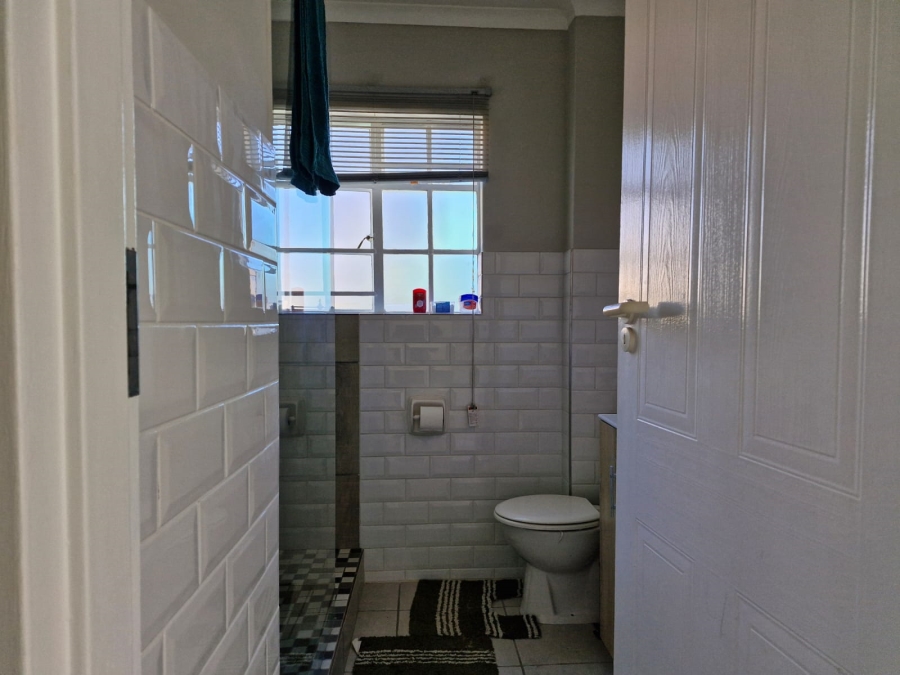 To Let 2 Bedroom Property for Rent in Faerie Glen Gauteng