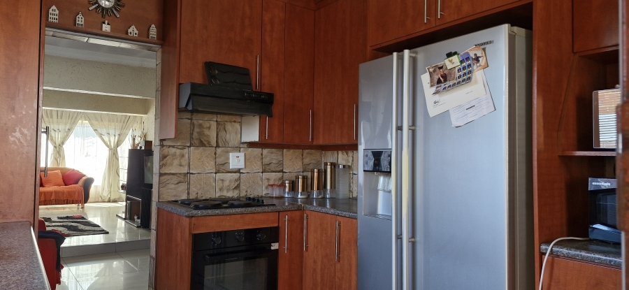 2 Bedroom Property for Sale in Mamelodi East Gauteng