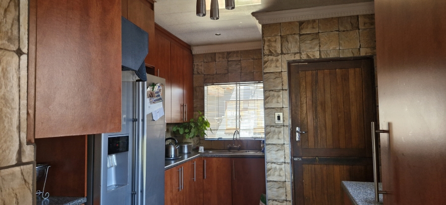 2 Bedroom Property for Sale in Mamelodi East Gauteng