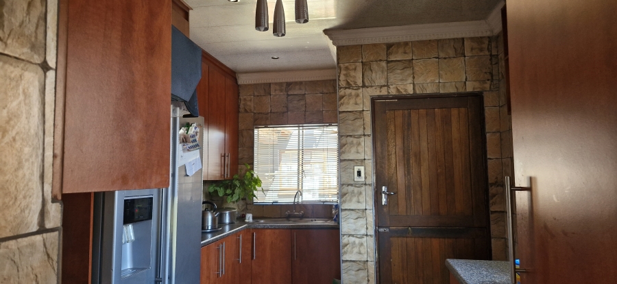 2 Bedroom Property for Sale in Mamelodi East Gauteng