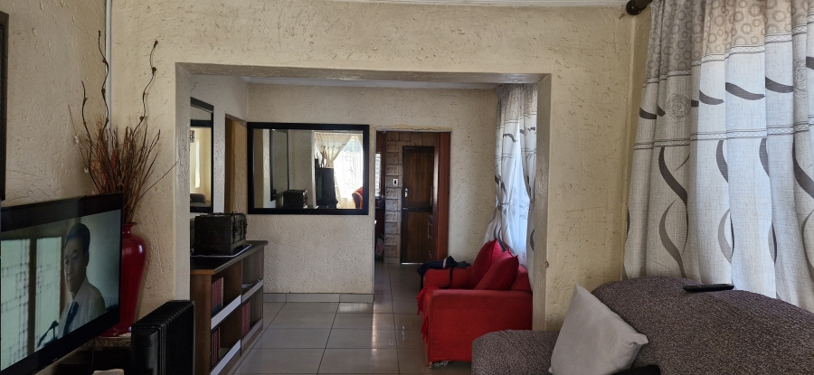 2 Bedroom Property for Sale in Mamelodi East Gauteng