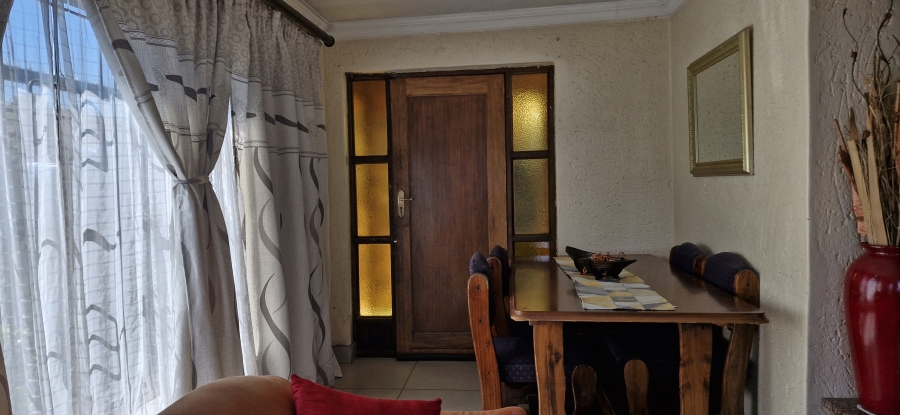 2 Bedroom Property for Sale in Mamelodi East Gauteng