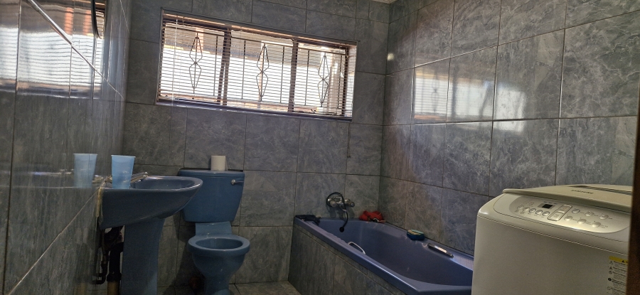 2 Bedroom Property for Sale in Mamelodi East Gauteng