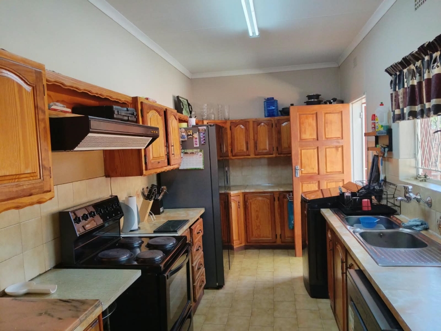 3 Bedroom Property for Sale in Rhodesfield Gauteng