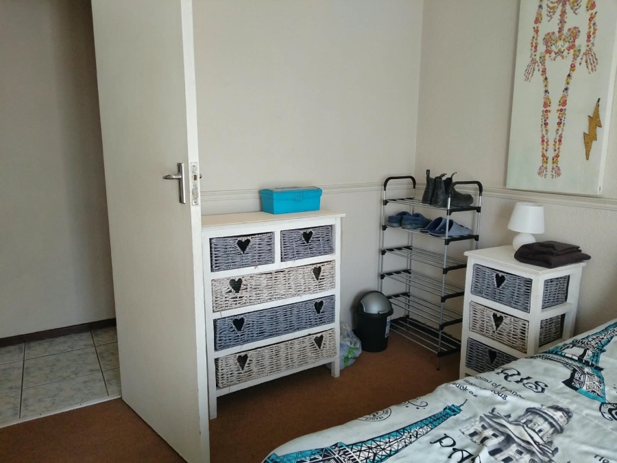 3 Bedroom Property for Sale in Rhodesfield Gauteng