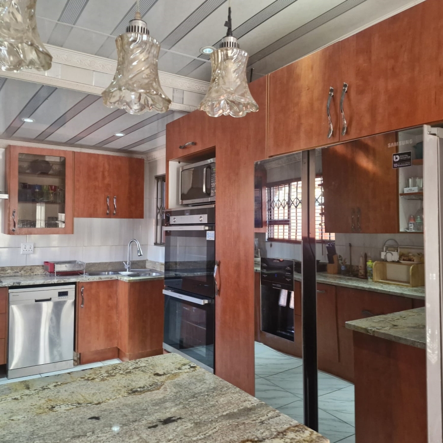 To Let 4 Bedroom Property for Rent in Mahube Valley Gauteng