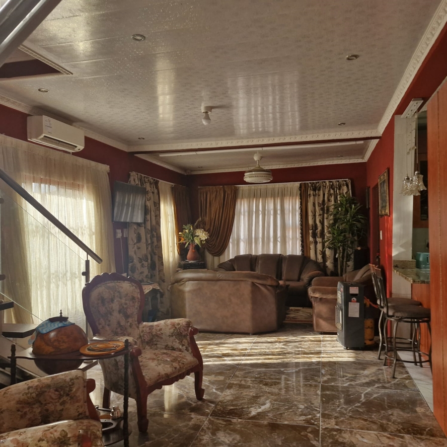 To Let 4 Bedroom Property for Rent in Mahube Valley Gauteng