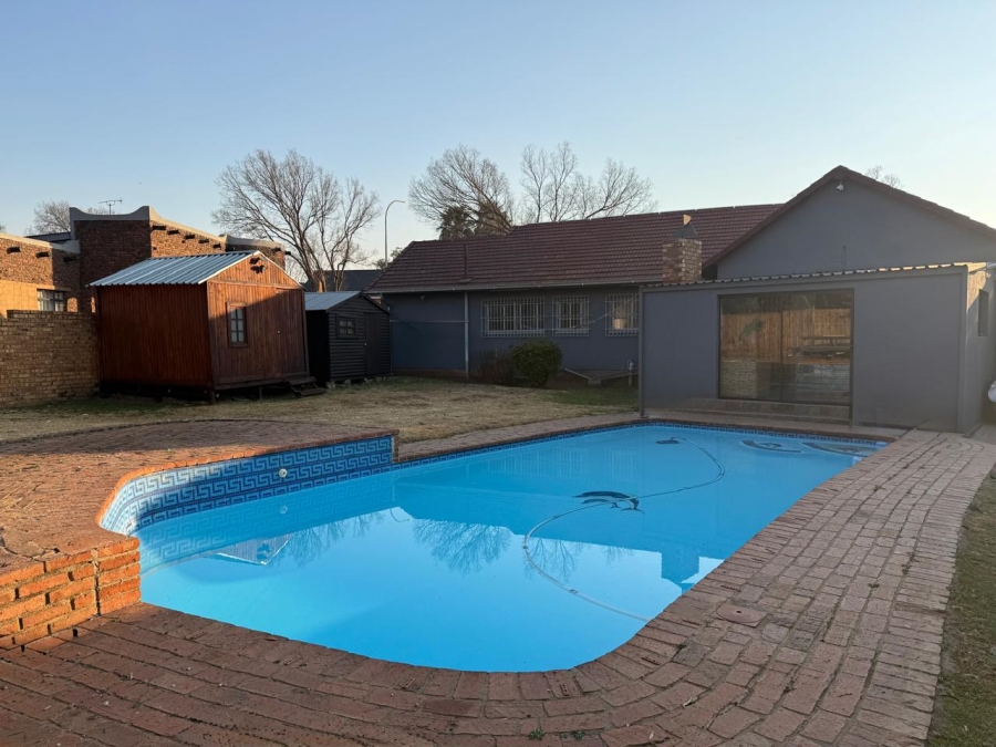 3 Bedroom Property for Sale in Dalpark Proper Gauteng