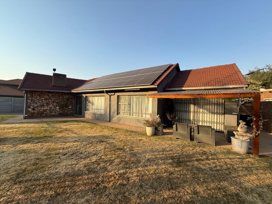 3 Bedroom Property for Sale in Dalpark Proper Gauteng