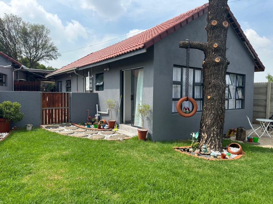 3 Bedroom Property for Sale in Dalpark Proper Gauteng