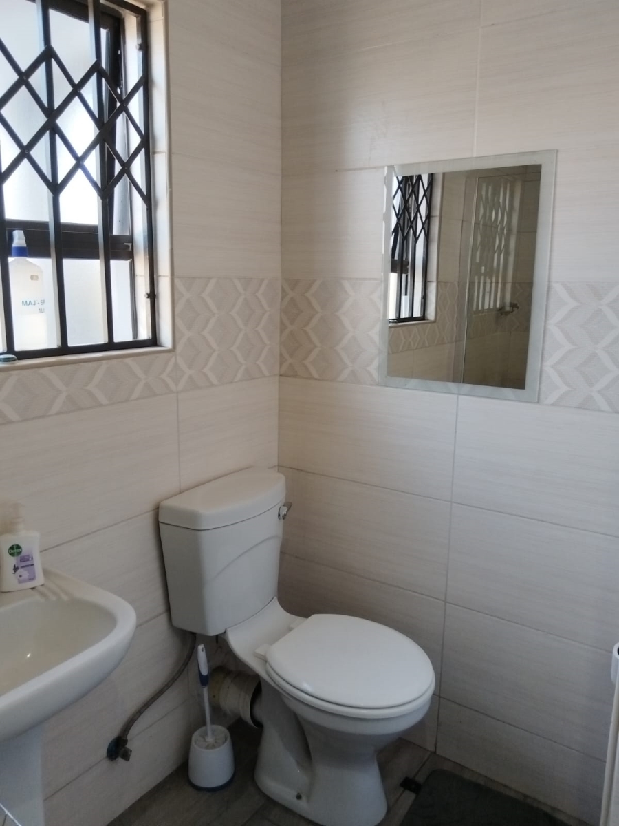 To Let 3 Bedroom Property for Rent in Birch Acres Gauteng