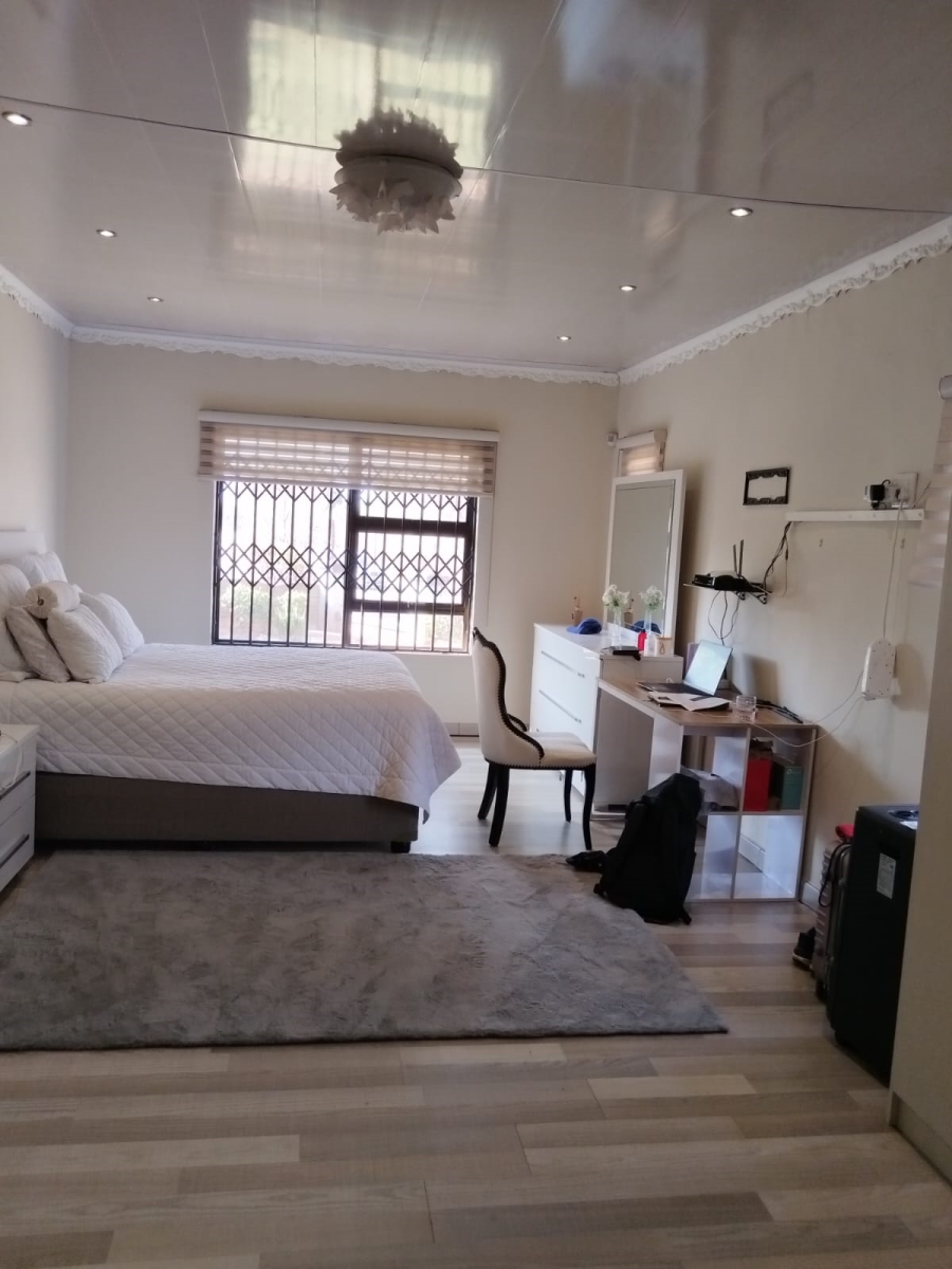 To Let 3 Bedroom Property for Rent in Birch Acres Gauteng