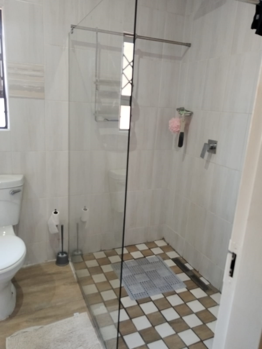 To Let 3 Bedroom Property for Rent in Birch Acres Gauteng