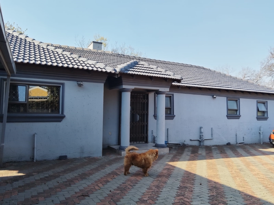 To Let 3 Bedroom Property for Rent in Birch Acres Gauteng
