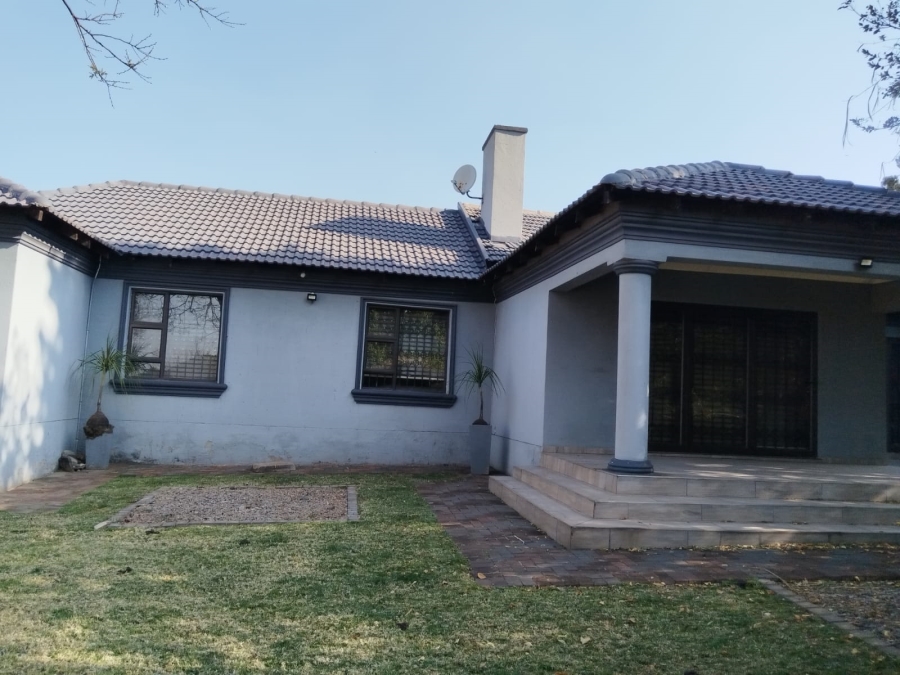 To Let 3 Bedroom Property for Rent in Birch Acres Gauteng